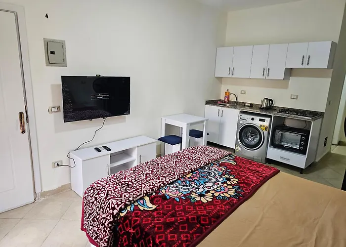 Ground Floor Garden & Pool & Appartamento *